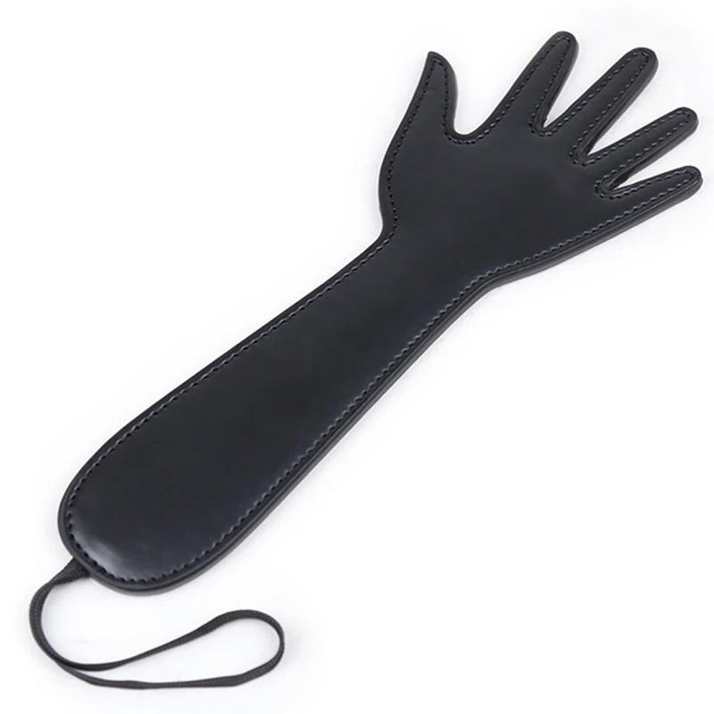 Fouet BDSM Main